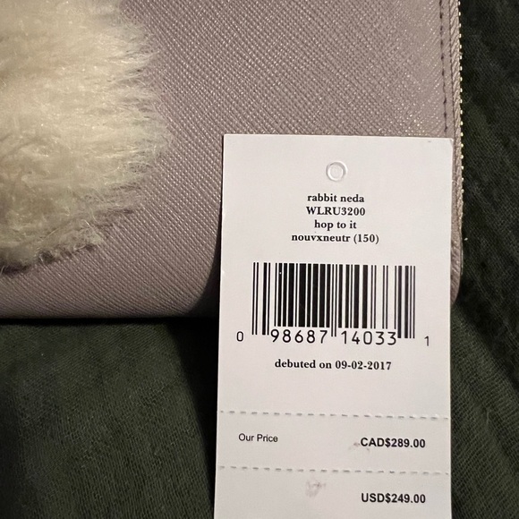 Kate Spade Rabbit Wallet - Picture 5 of 5